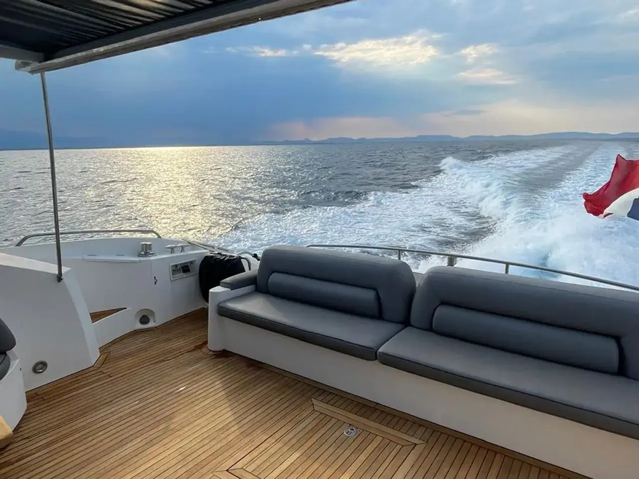 Thumbnail von Sunseeker Predator 82 BLACK ZEN