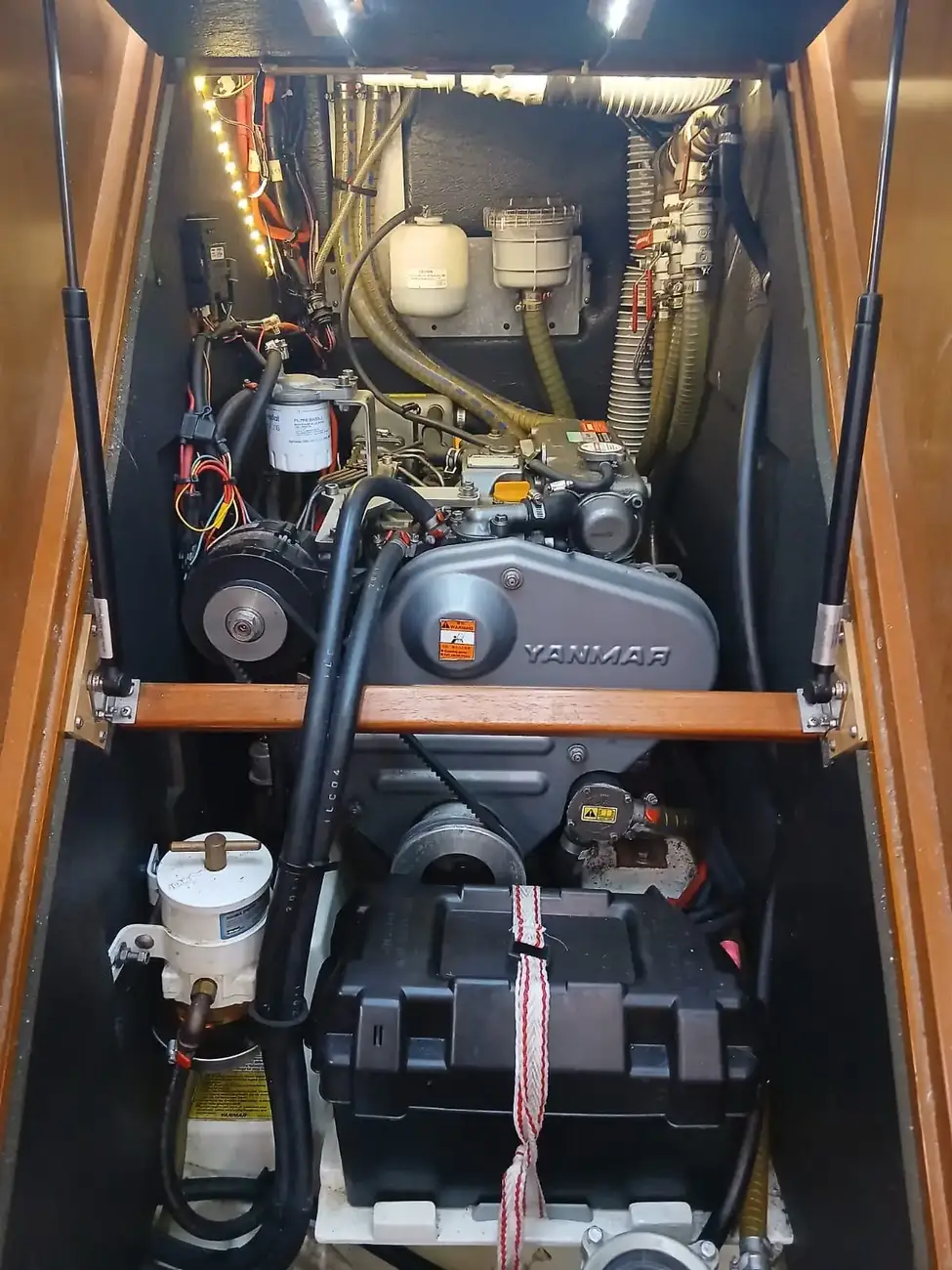 Thumbnail von Beneteau Oceanis 45 io non c'e