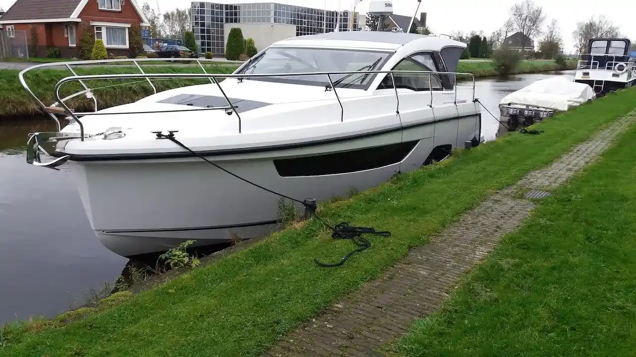 Thumbnail von Sealine S330