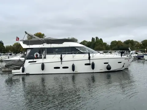Sealine F46 new listing