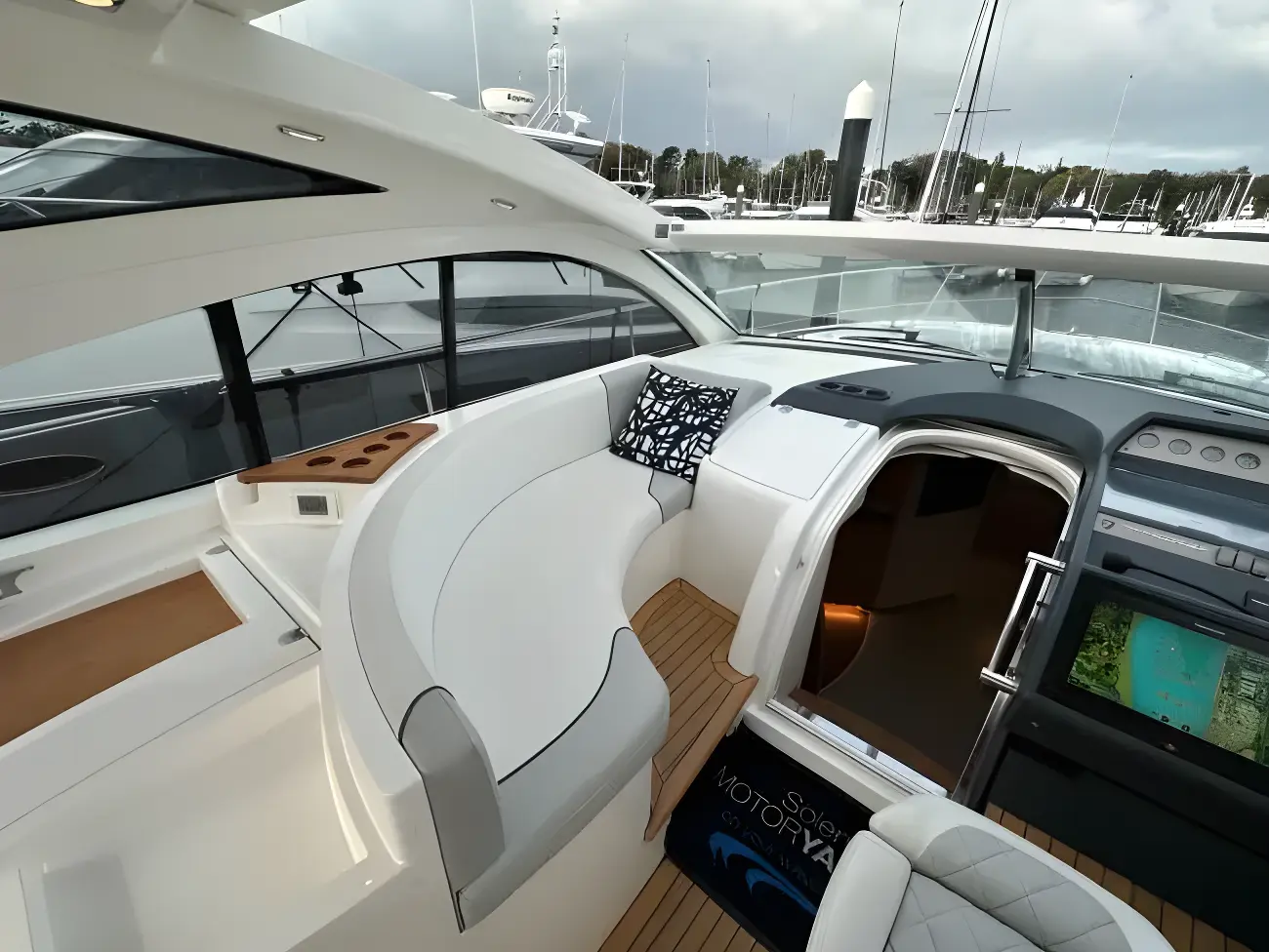 Thumbnail von Fairline Targa 47