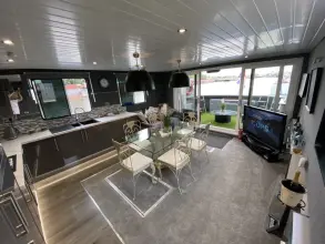 Thumbnail von French & Peel Widebeam 24m