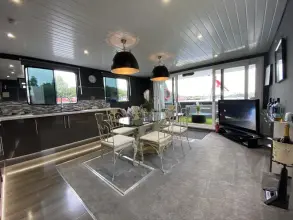 Thumbnail von French & Peel Widebeam 24m