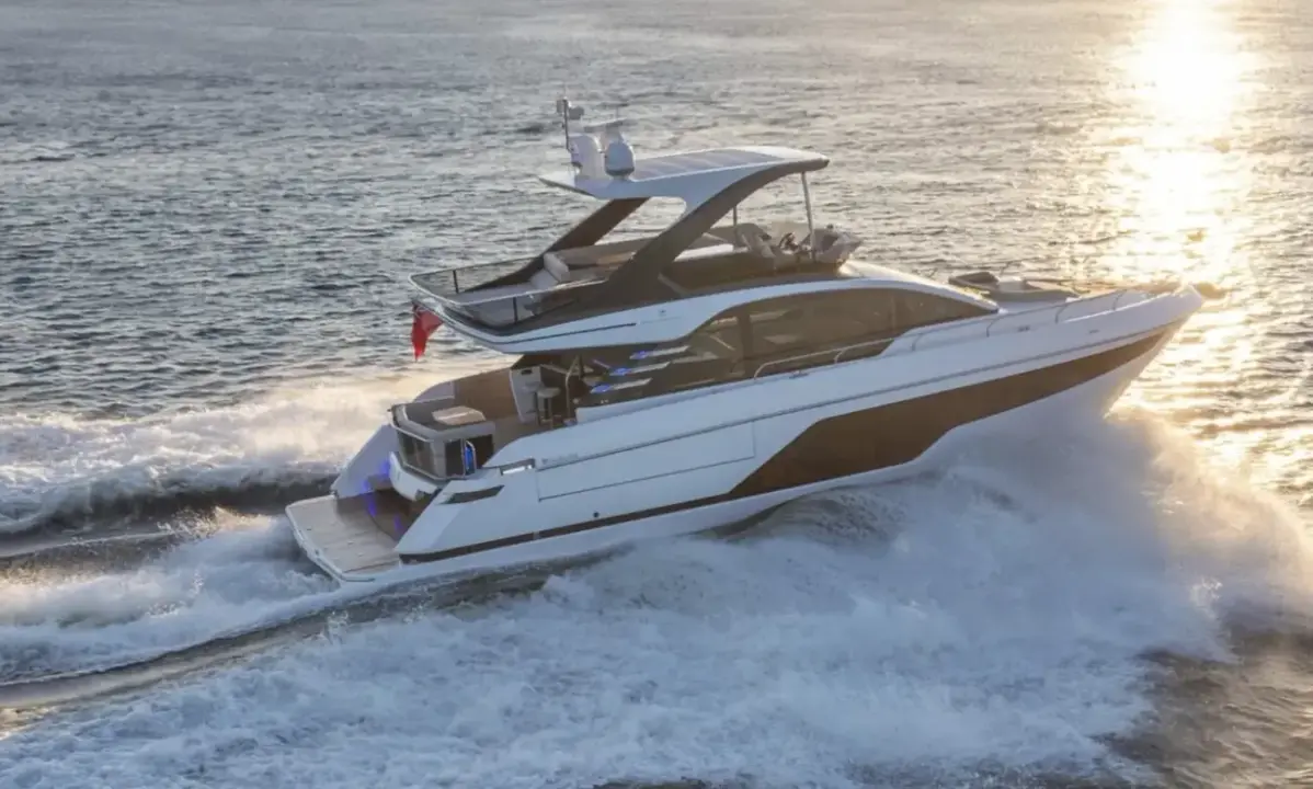 Fairline Squadron 58