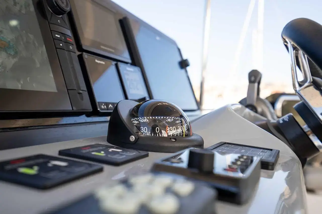 Thumbnail von Aquila 46 Yacht  Aquila 46 Yacht