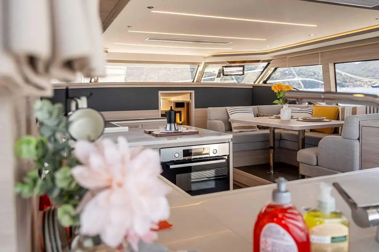 Thumbnail von Aquila 46 Yacht  Aquila 46 Yacht