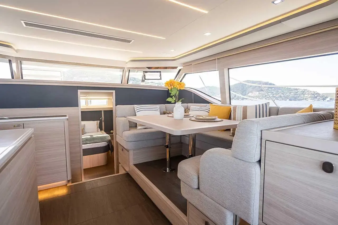 Thumbnail von Aquila 46 Yacht  Aquila 46 Yacht