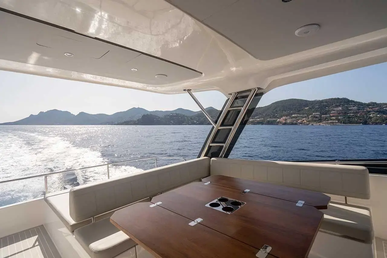Thumbnail von Aquila 46 Yacht  Aquila 46 Yacht