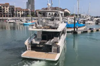 Thumbnail von Absolute Navetta 53 Explore Further