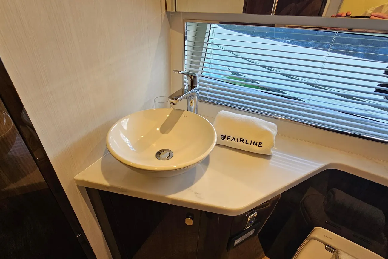 Thumbnail von Fairline Targa 45 Open Volvo IPS & DPS