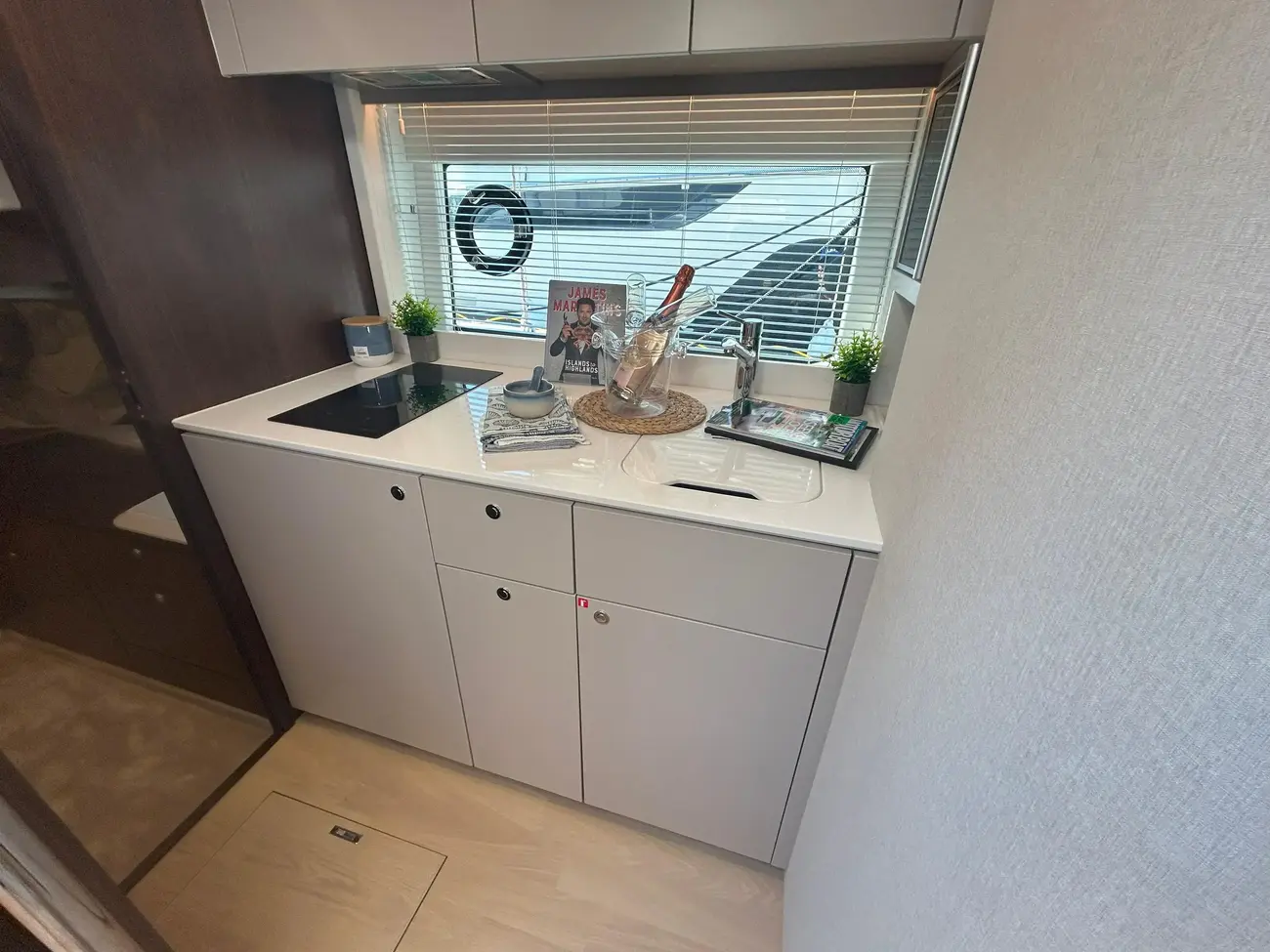 Thumbnail von Fairline Targa 40 MBY Motor Boat of the Year 2025