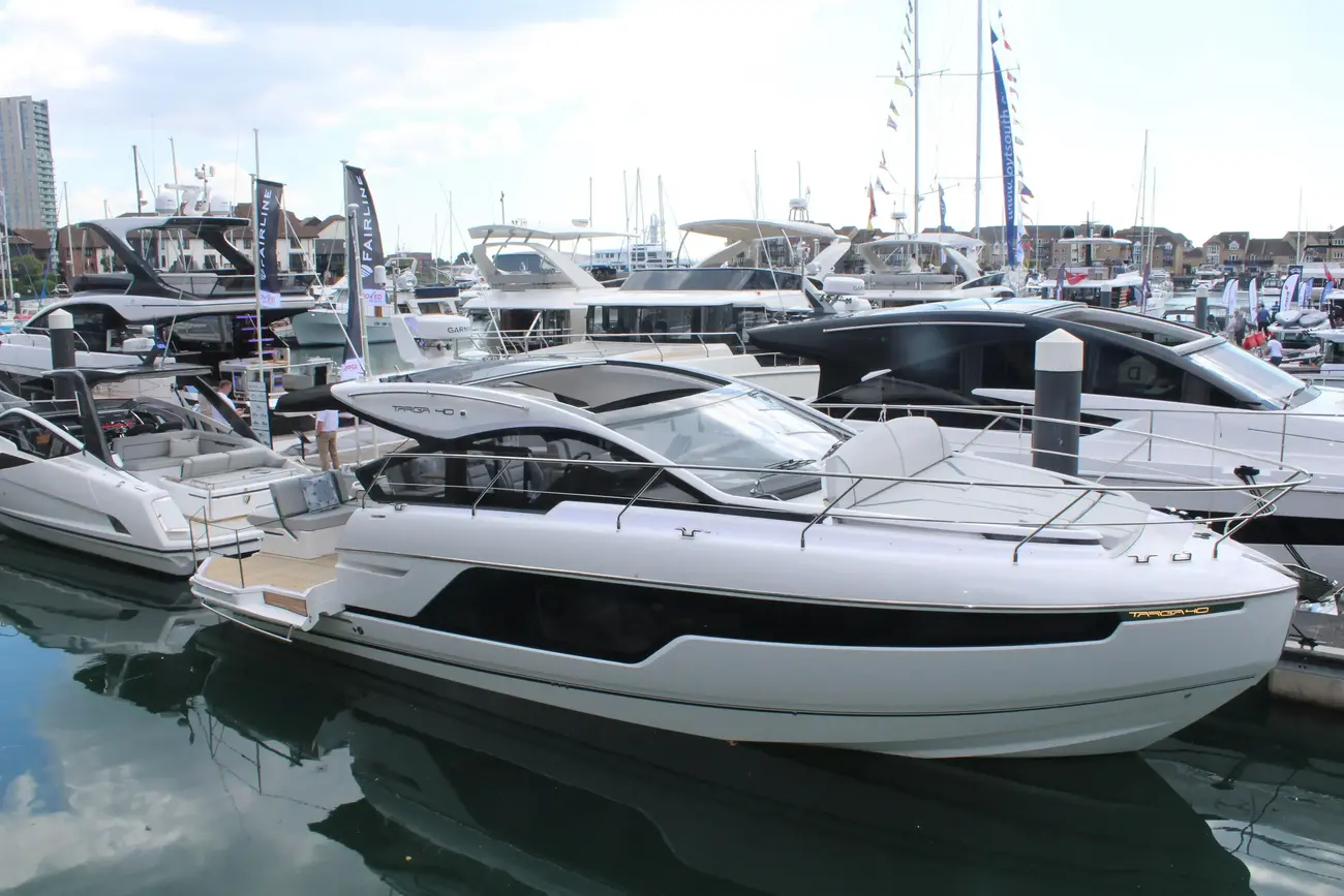 Thumbnail von Fairline Targa 40 MBY Motor Boat of the Year 2025
