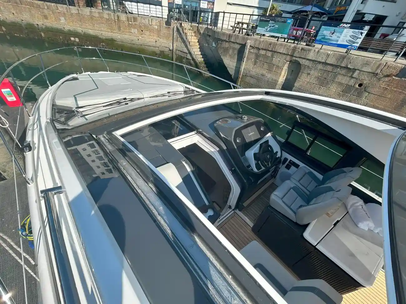 Thumbnail von Fairline Targa 40 MBY Motor Boat of the Year 2025