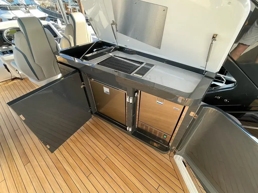 Thumbnail von Fairline Squadron 58 Award Winning Design