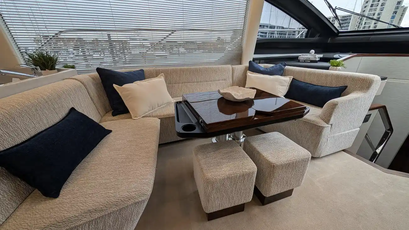 Thumbnail von Fairline Squadron 58 Award Winning Design