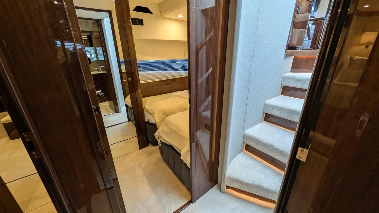 Thumbnail von Fairline Squadron 58 Award Winning Design