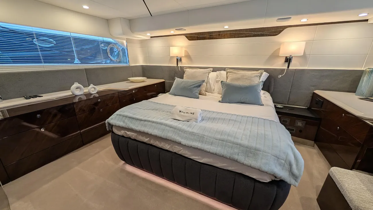 Thumbnail von Fairline Squadron 58 Award Winning Design