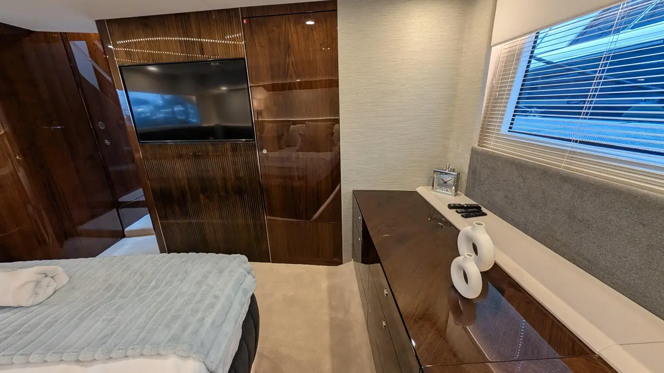 Thumbnail von Fairline Squadron 58 Award Winning Design