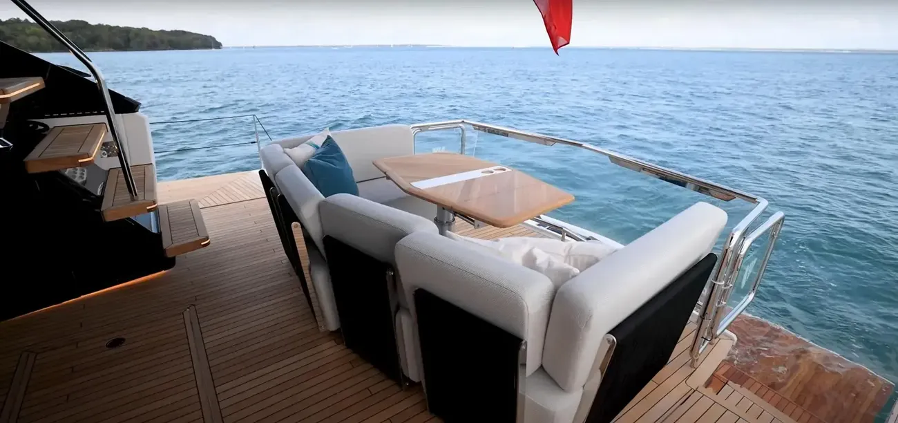 Thumbnail von Fairline Squadron 58 Award Winning Design