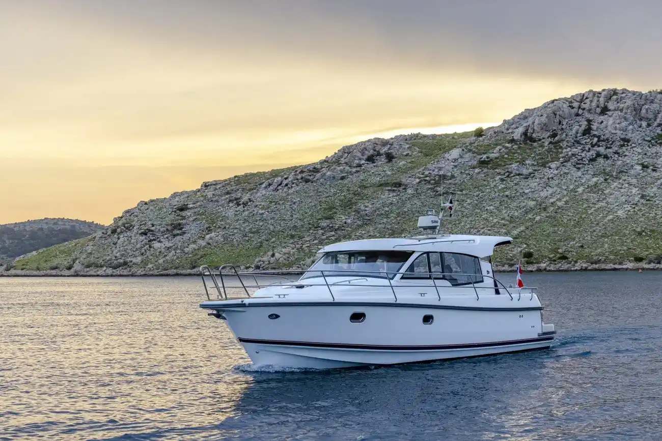 Thumbnail von Nimbus 365 Coupe Availble to Order