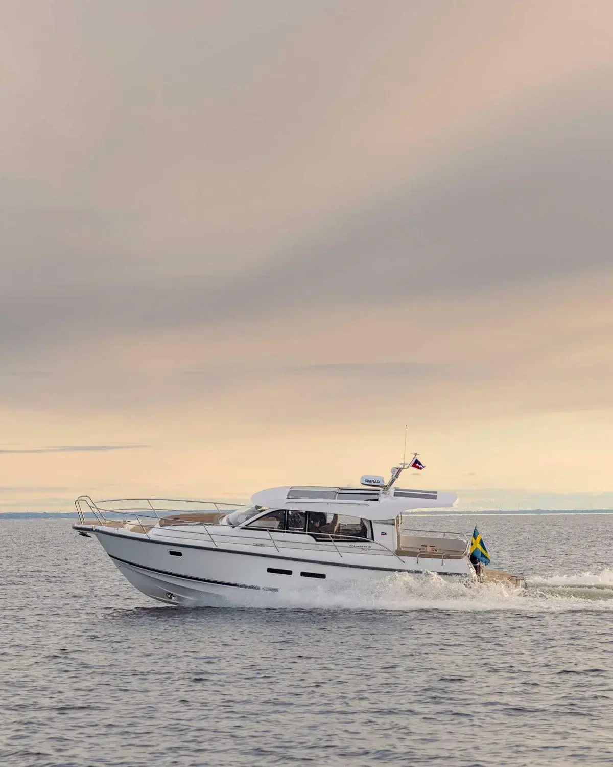 Thumbnail von Nimbus 365 Coupe Availble to Order