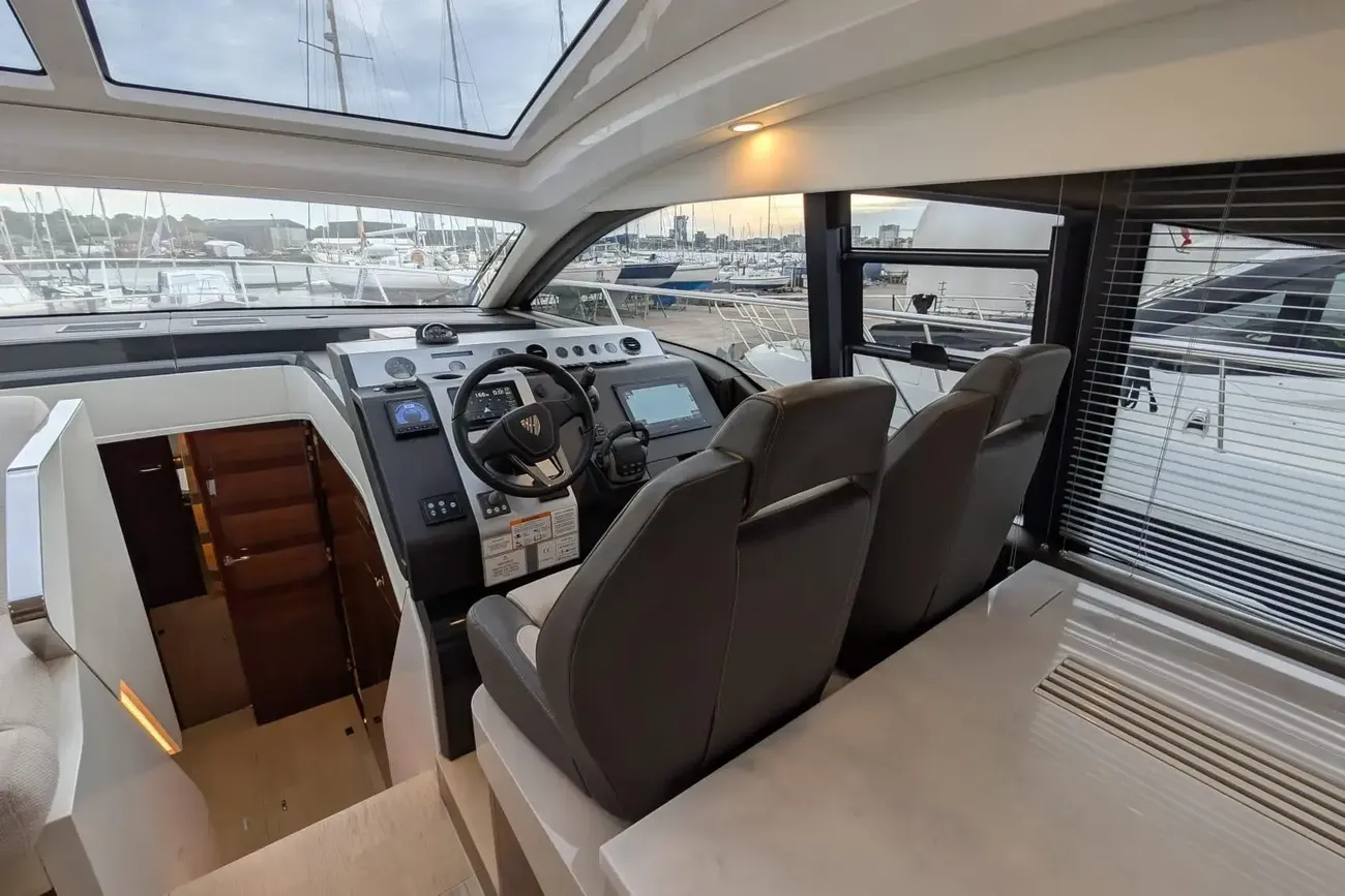 Thumbnail von Fairline Targa 45 GT Tender Garage & Hi/Lo Swimplatform