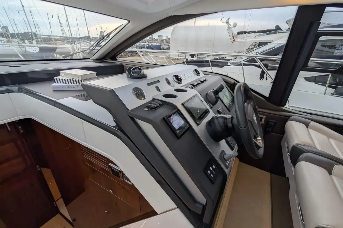 Thumbnail von Fairline Targa 45 GT Tender Garage & Hi/Lo Swimplatform