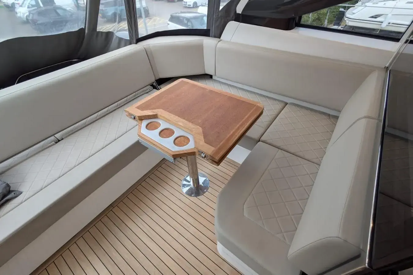 Thumbnail von Fairline Targa 45 GT Tender Garage & Hi/Lo Swimplatform