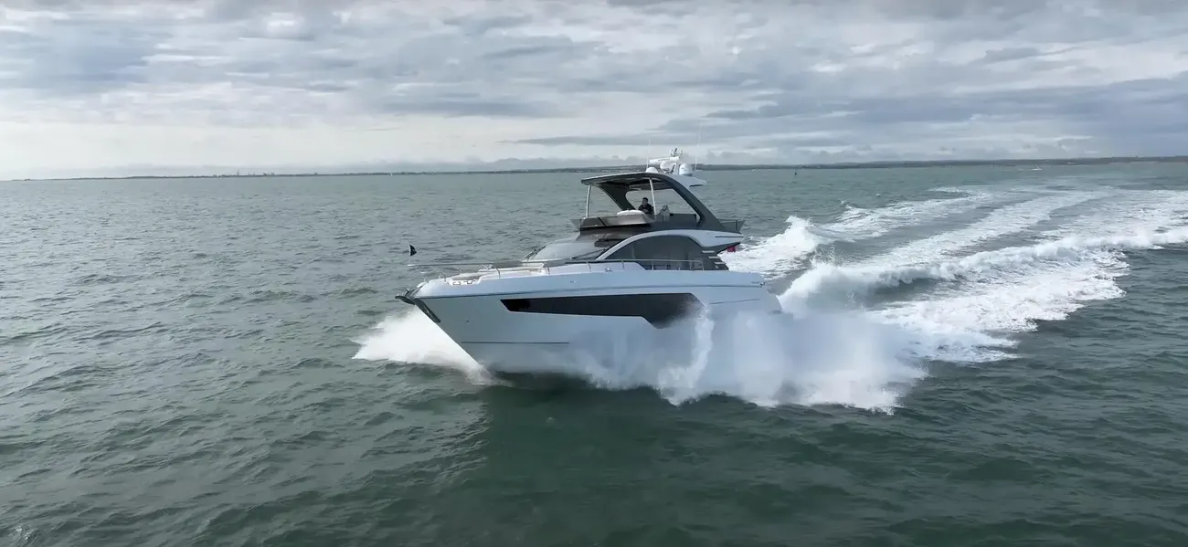 Thumbnail von Fairline Squadron 58 On Order
