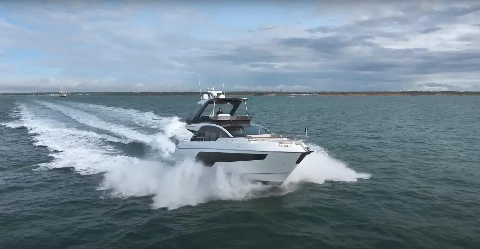 Thumbnail von Fairline Squadron 58 On Order