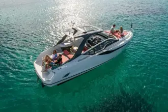 Thumbnail von Fairline F Line 33 New Cockpit Layout