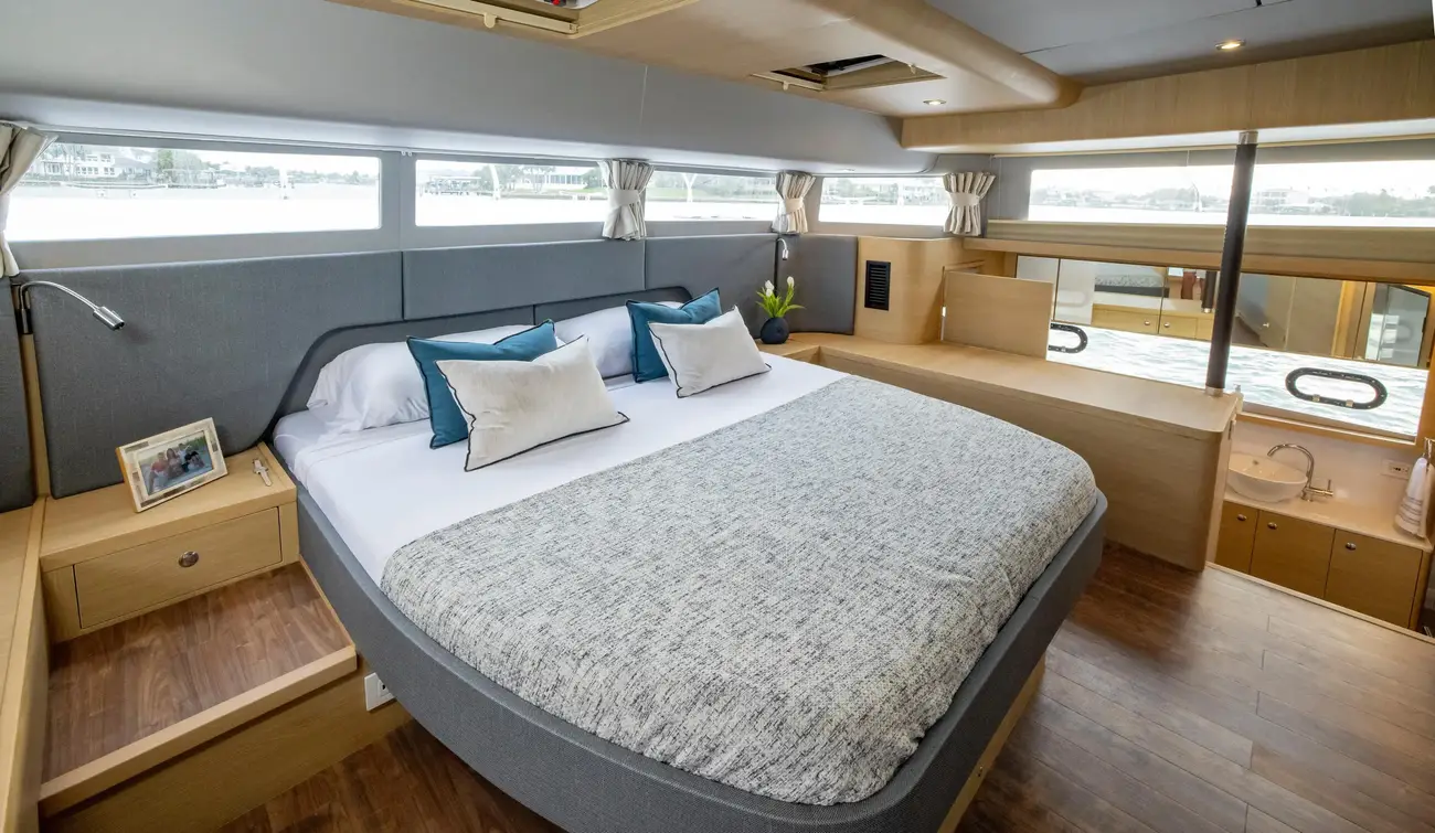 Thumbnail von Aquila 54 Yacht AQUILA 54