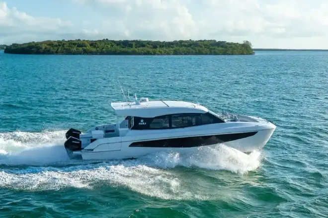 Aquila 42 Coupe