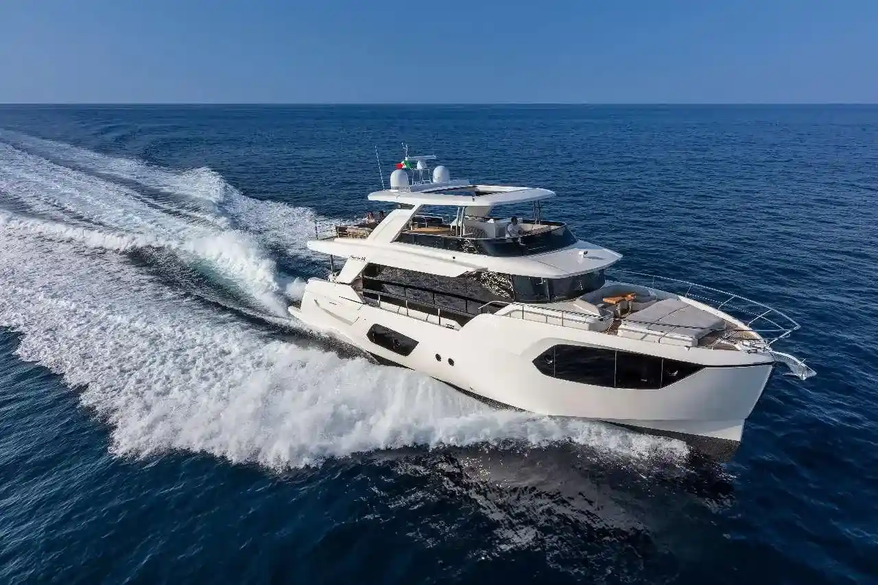 Absolute Navetta 68