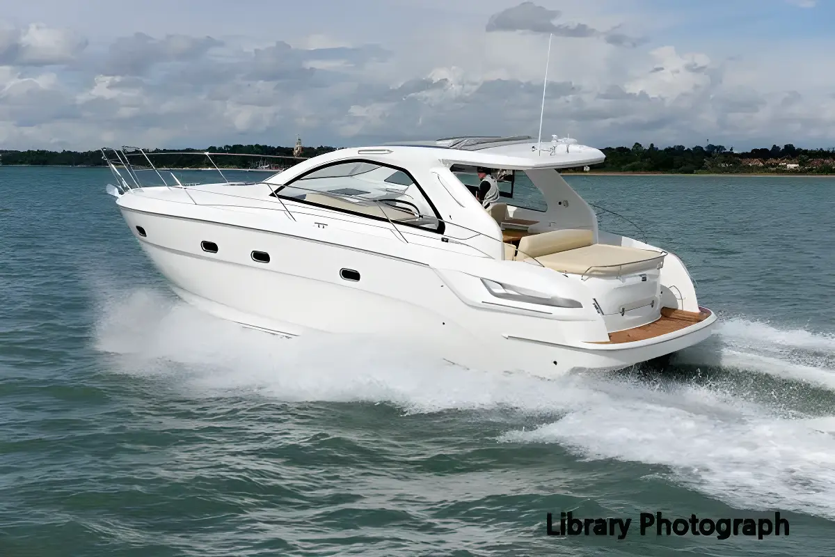 Bavaria 38 Uptown Girl