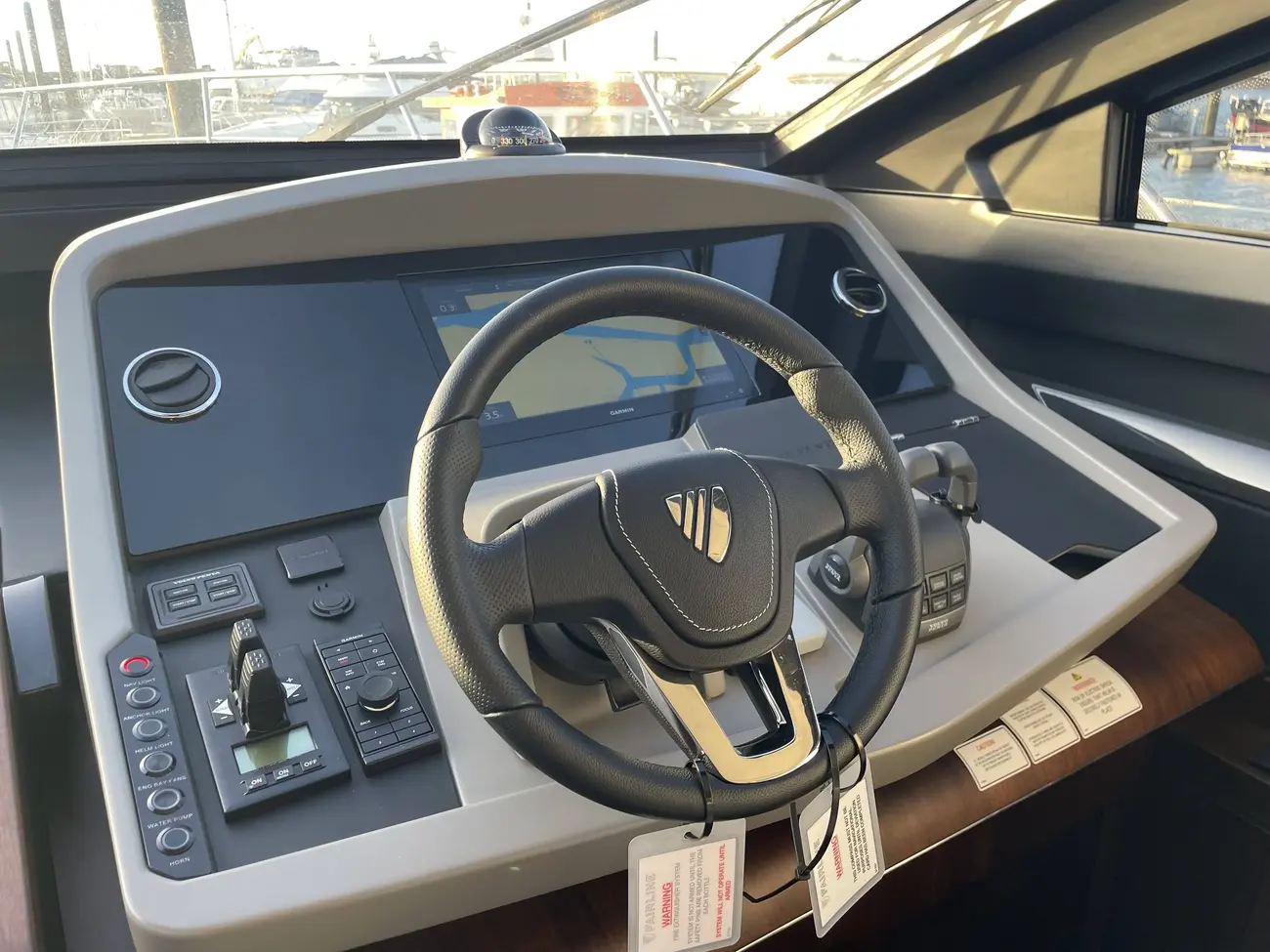 Thumbnail von Fairline Squadron 58