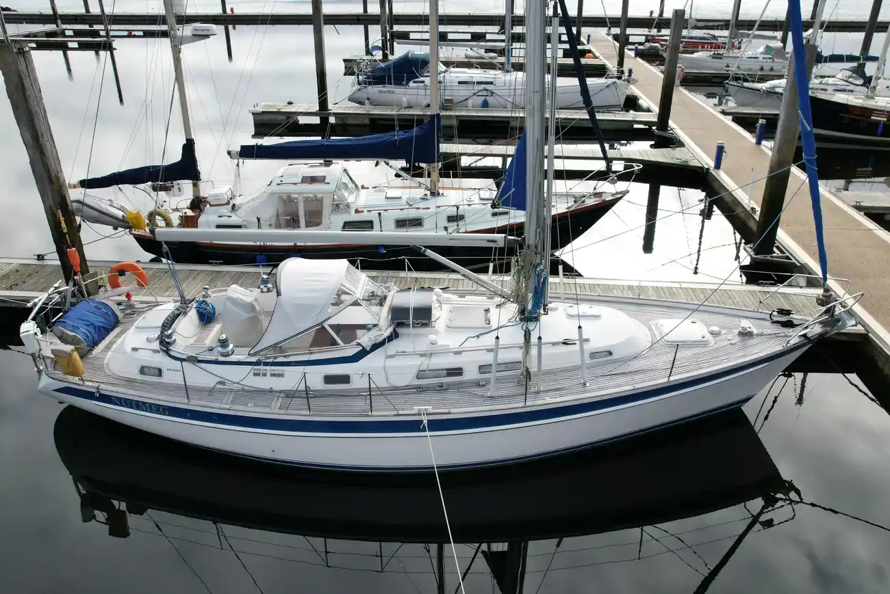 Thumbnail von Hallberg-Rassy 39 MK II Nutmeg of Rhu