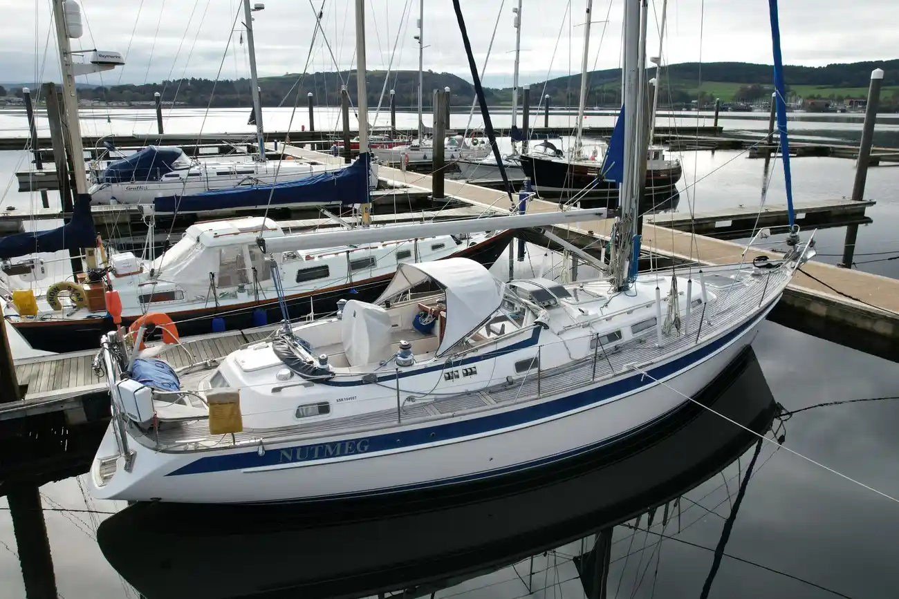 Thumbnail von Hallberg-Rassy 39 MK II Nutmeg of Rhu