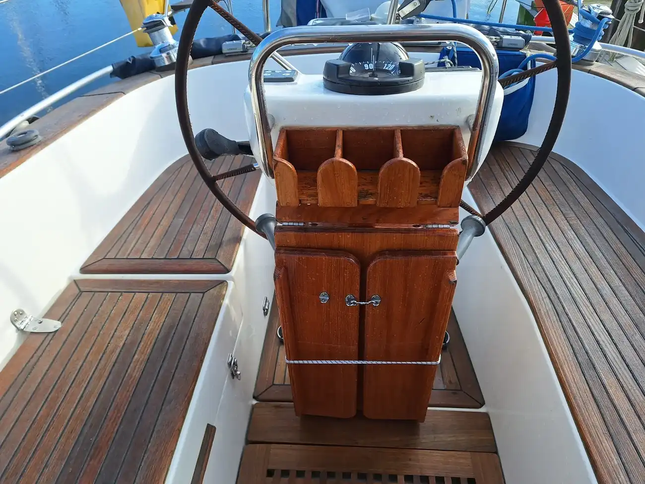 Thumbnail von Hallberg-Rassy 39 MK II Nutmeg of Rhu