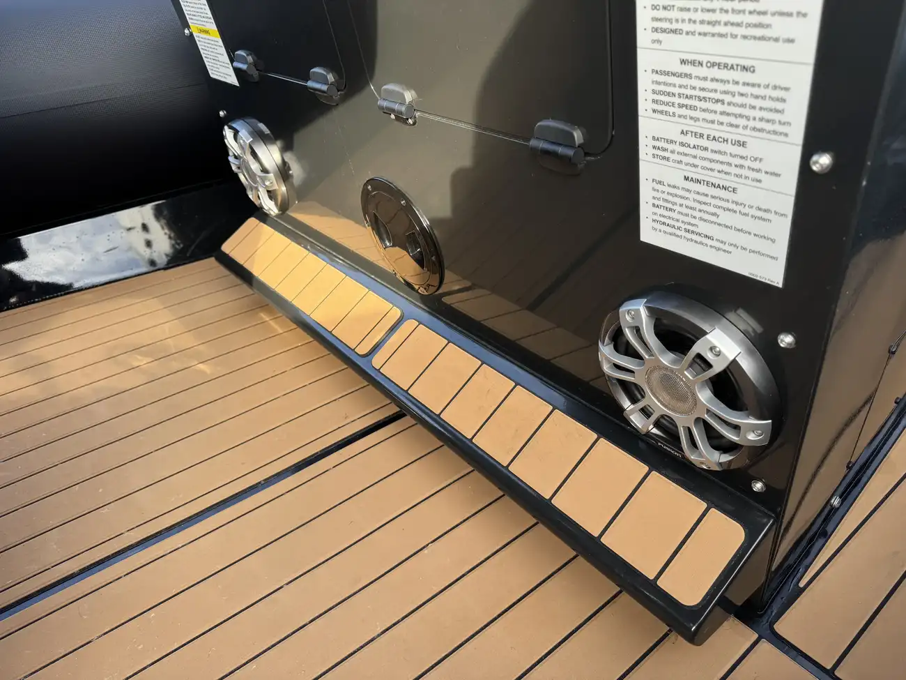 Thumbnail von Sealegs 7.5m Amphibious RIB