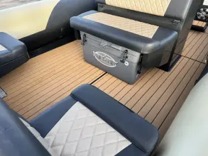 Thumbnail von Sealegs 7.5m Amphibious RIB