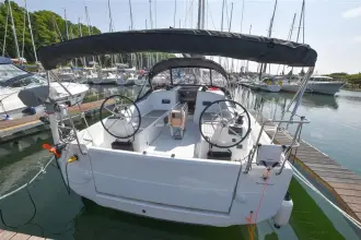 Thumbnail von Jeanneau Sun Odyssey 380