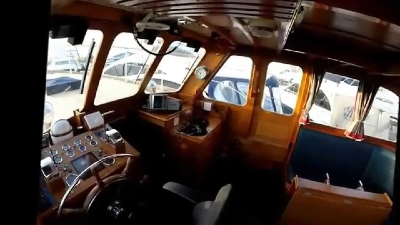 Moody 43 Fred Parker 43' Fred Parker twin screw motor yacht