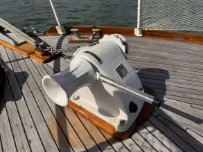 Thumbnail von Moody 43 Fred Parker 43' Fred Parker twin screw motor yacht