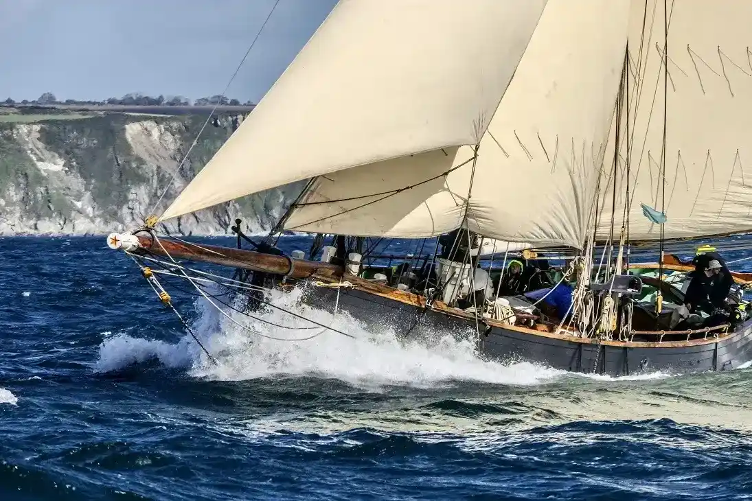 Thumbnail von Working Sail Ltd Classic Falmouth Pilot Cutter Pellew