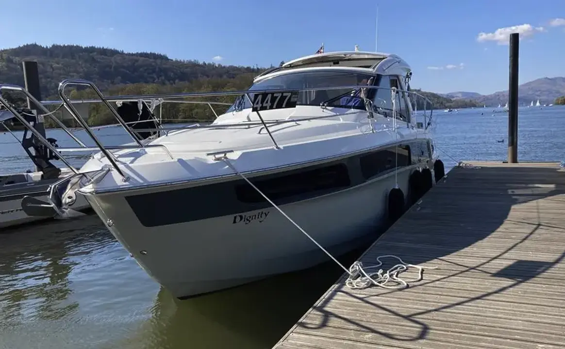 Bavaria S36 Coupe Dignity