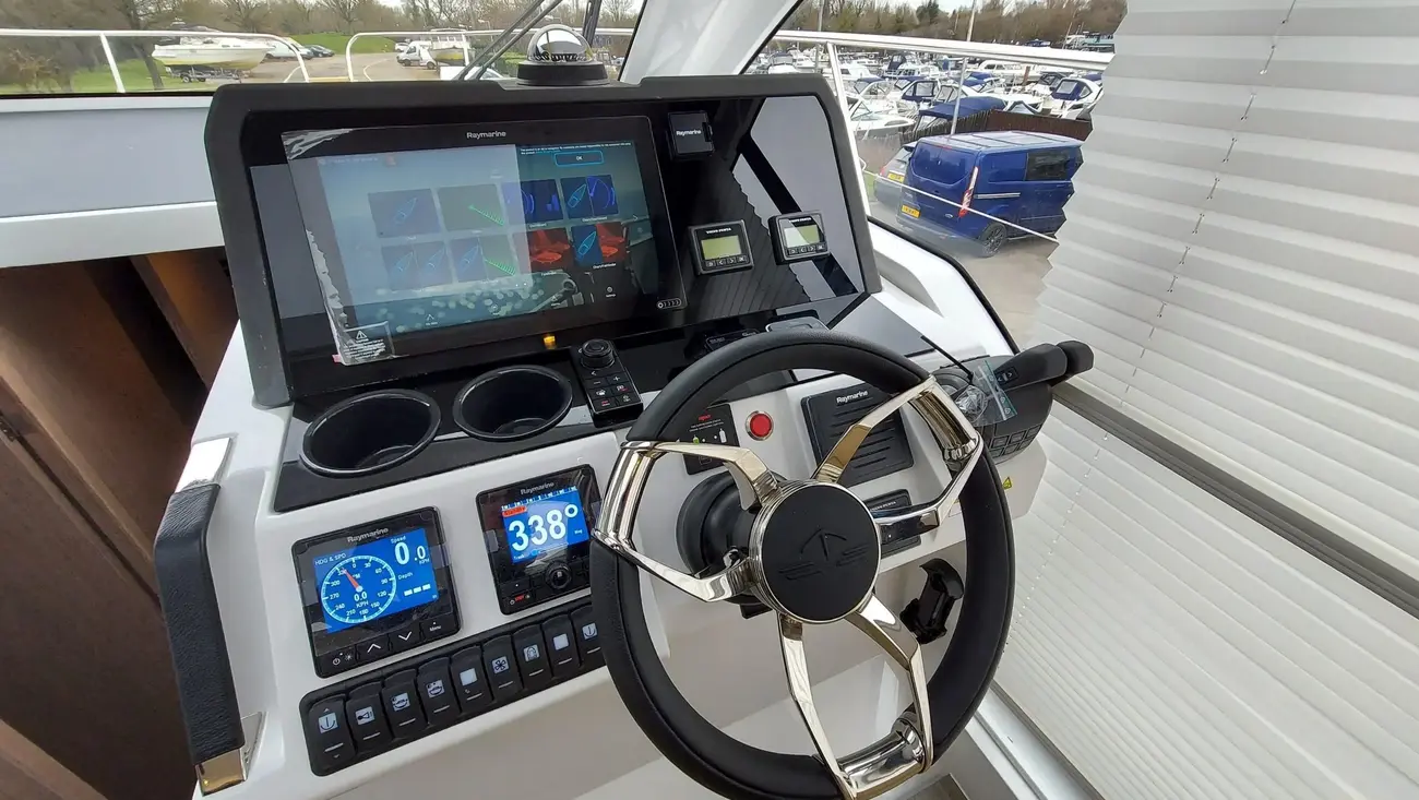 Thumbnail von Sealine C390