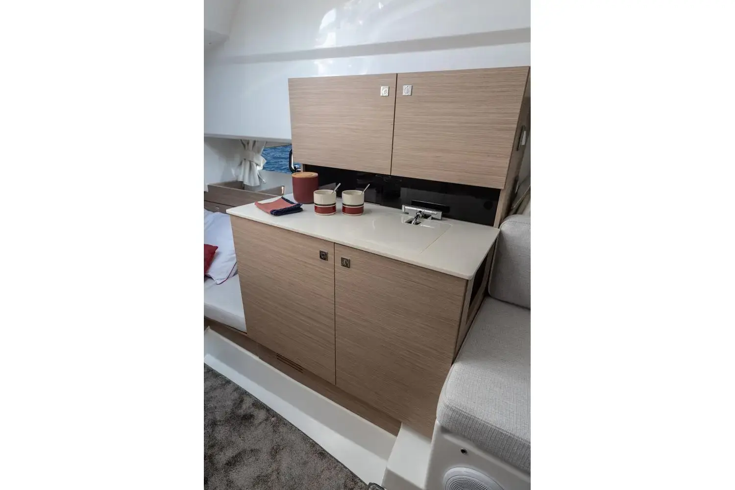 Thumbnail von Jeanneau Cap Camarat 9.0 WA