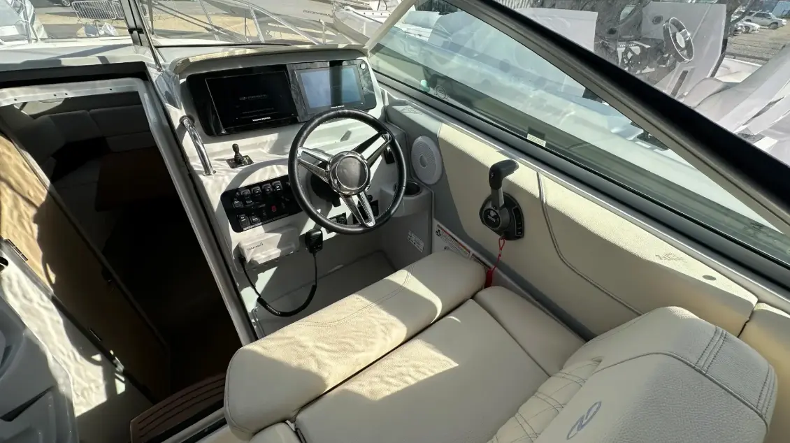 Thumbnail von Regal 26 Express Cruiser