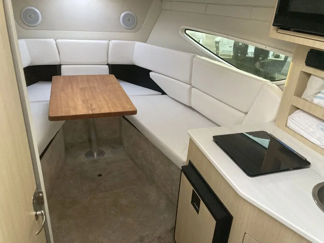 Thumbnail von Regal 26 Express Cruiser